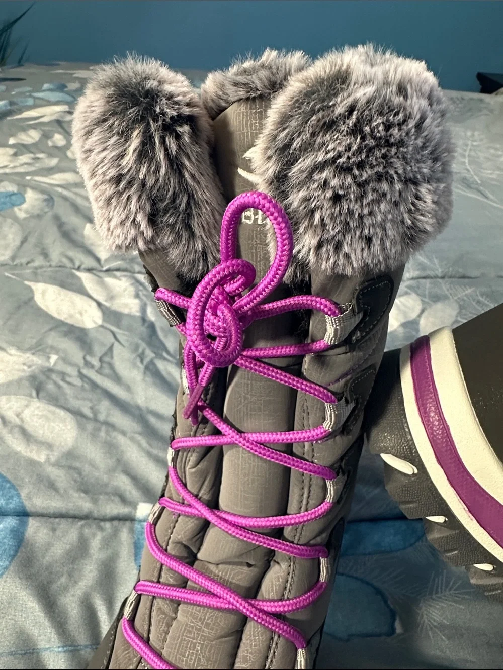 NWOT HobiBear Women's Winter Boots w/Purple Laces & Faux-Fur Trim Sz 9.5-10.5